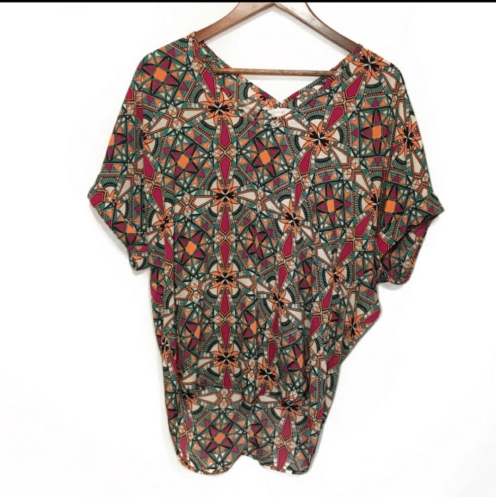 LUSH Tunic Top - Picture 5 of 8